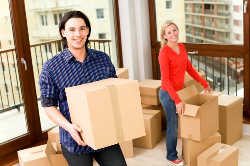 Efficient loading of furniture into a van